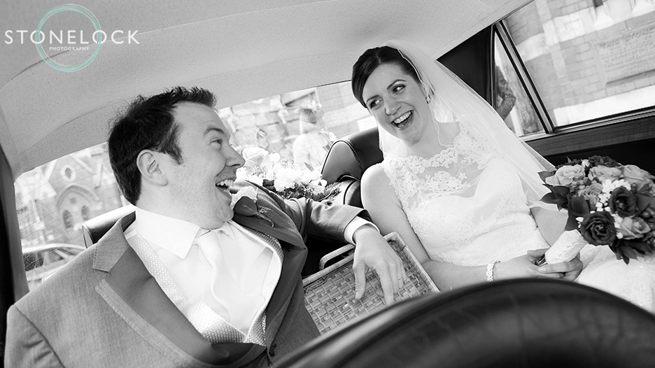 A Guide to Your Wedding Day Timeline: The Bride & Groom in the Wedding car