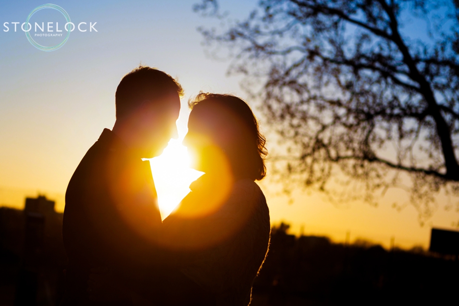 A Guide to Your Wedding Day Timeline: Golden hour portraits