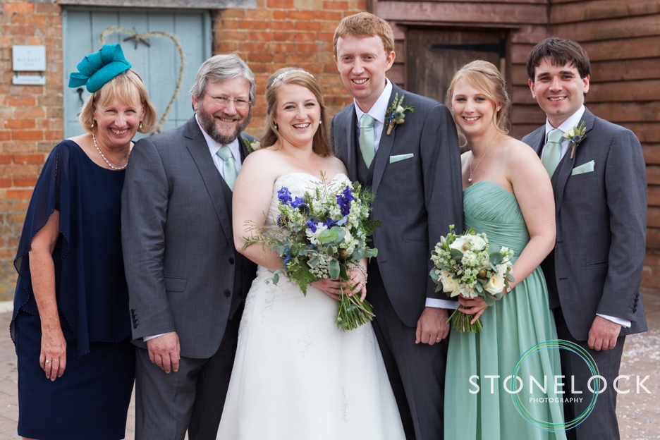 18-group-and-family-wedding-photos-london-photography